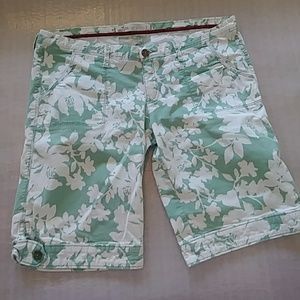 Hollister Floral Low Rise Cotton Bermuda